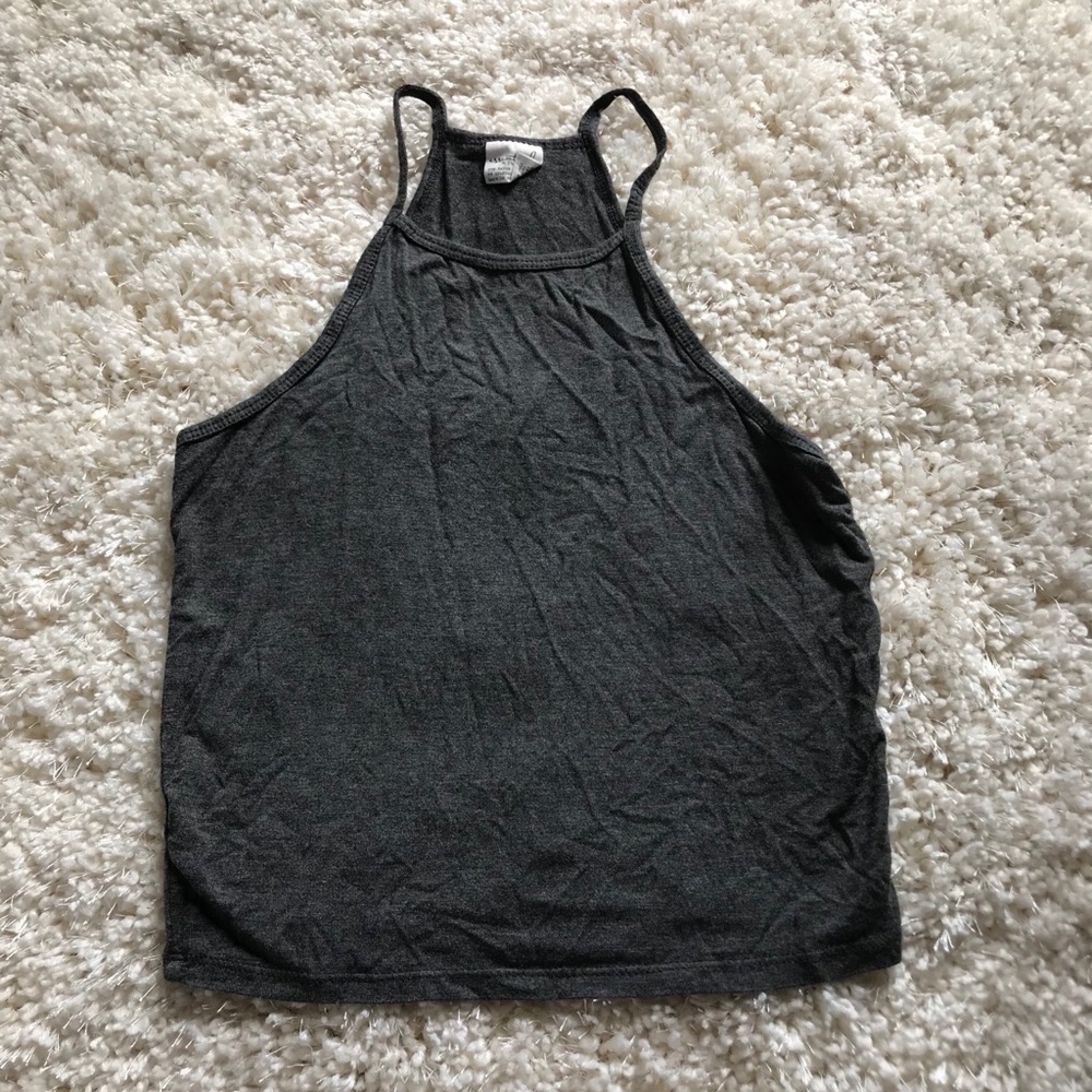 Gray cropped tank